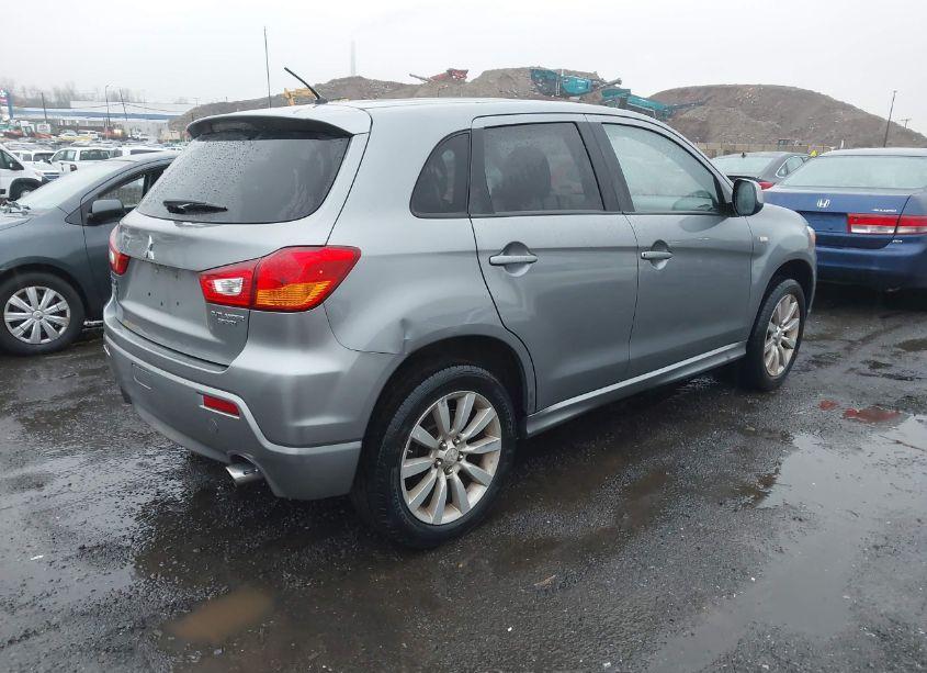 Photo 4 of 2011 Mitsubishi Outlander SPORT SE (VIN JA4AP4AU6BZ009738)