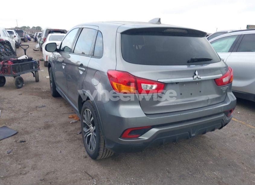 Photo 3 of 2019 Mitsubishi Outlander SPORT 2.0 SE (VIN JA4AP4AU6KU002818)