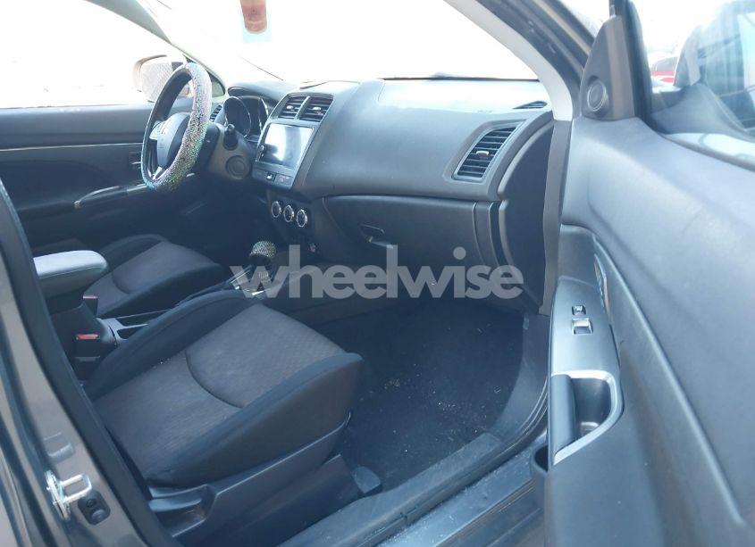 Photo 5 of 2019 Mitsubishi Outlander SPORT 2.0 SE (VIN JA4AP4AU6KU024429)