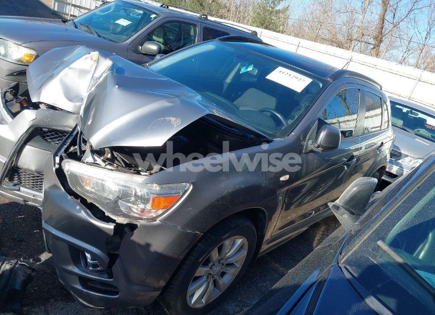 Photo 2 of 2011 Mitsubishi Outlander SPORT SE (VIN JA4AP4AU9BZ019230)