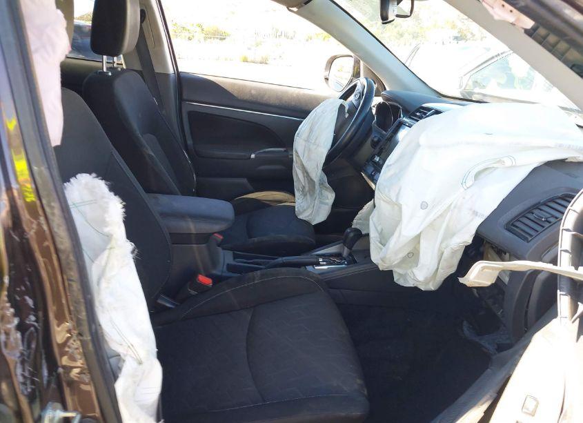 Photo 5 of 2020 Mitsubishi Outlander SPORT 2.0 SE (VIN JA4AP4AUXLU016433)