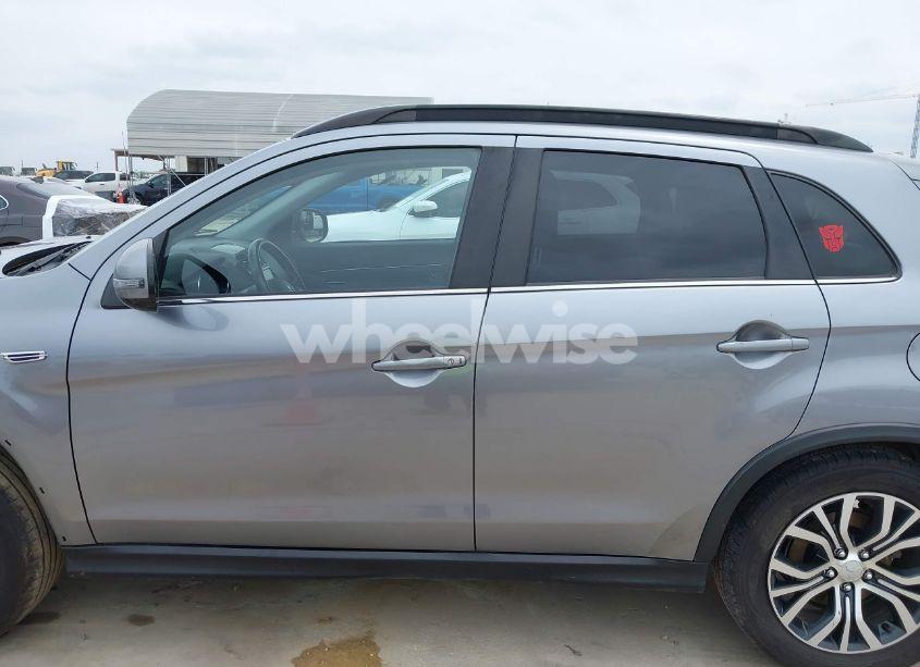 Photo 15 of 2018 Mitsubishi Outlander SPORT 2.4 SEL (VIN JA4AP4AW2JZ028898)