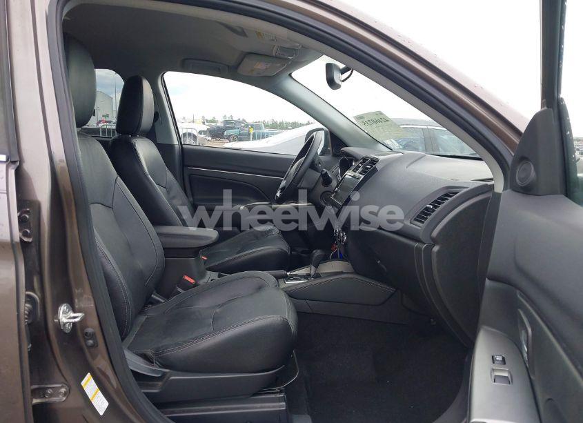 Photo 5 of 2018 Mitsubishi Outlander SPORT 2.4 SEL (VIN JA4AP4AW4JU018385)