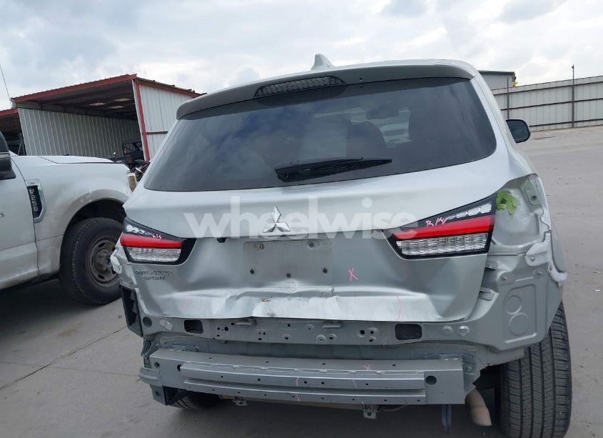 Photo 17 of 2021 Mitsubishi Outlander SPORT 2.0 BE 2WD/2.0 ES 2WD/2.0 LE 2WD/2.0 S 2WD (VIN JA4APUAU1MU014152)