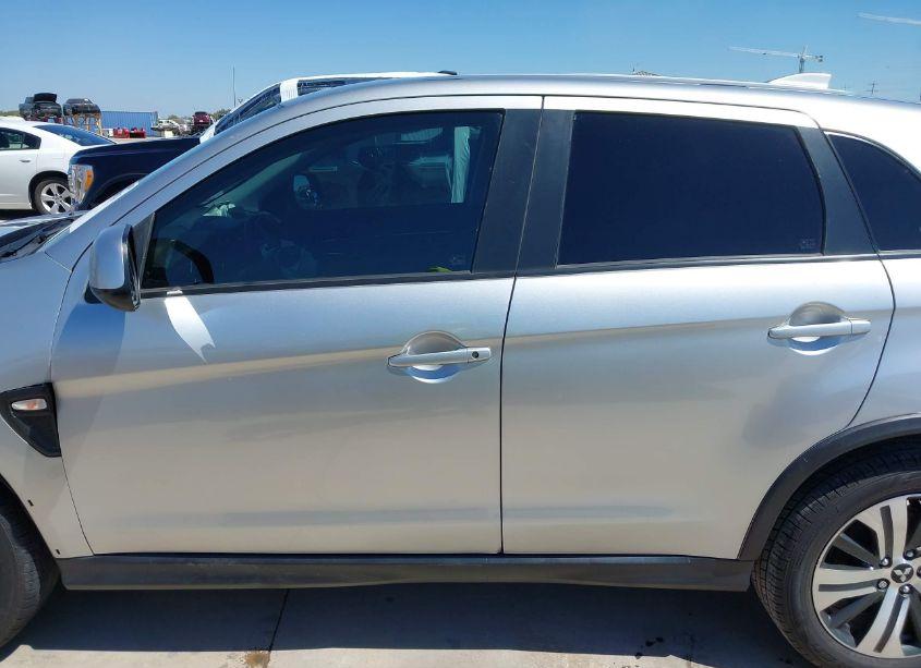 Photo 14 of 2021 Mitsubishi Outlander SPORT 2.0 BE 2WD/2.0 ES 2WD/2.0 LE 2WD/2.0 S 2WD (VIN JA4APUAU2MU028318)