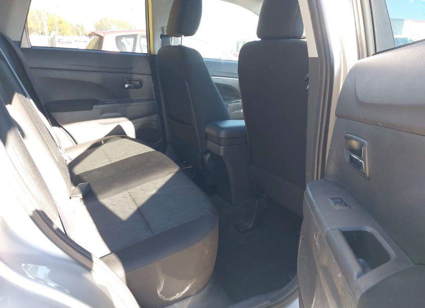 Photo 8 of 2021 Mitsubishi Outlander SPORT 2.0 BE 2WD/2.0 ES 2WD/2.0 LE 2WD/2.0 S 2WD (VIN JA4APUAU2MU030599)