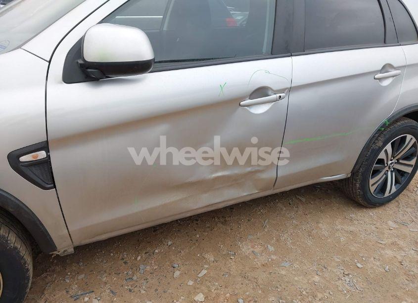 Photo 6 of 2022 Mitsubishi Outlander SPORT 2.0 BE 2WD/2.0 ES 2WD/2.0 LE 2WD/2.0 S 2WD (VIN JA4APUAU4NU002921)