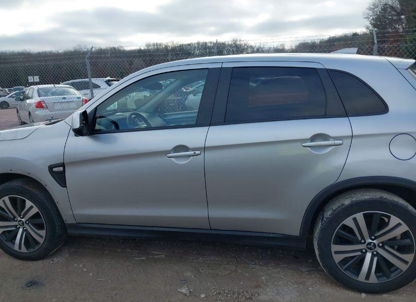 Photo 15 of 2021 Mitsubishi Outlander SPORT 2.0 BE 2WD/2.0 ES 2WD/2.0 LE 2WD/2.0 S 2WD (VIN JA4APUAU5MU009374)