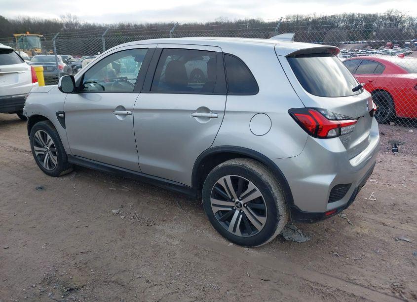Photo 3 of 2021 Mitsubishi Outlander SPORT 2.0 BE 2WD/2.0 ES 2WD/2.0 LE 2WD/2.0 S 2WD (VIN JA4APUAU5MU009374)