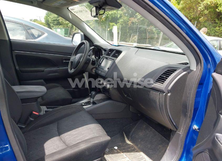 Photo 5 of 2021 Mitsubishi Outlander SPORT 2.0 BE 2WD/2.0 ES 2WD/2.0 LE 2WD/2.0 S 2WD (VIN JA4APUAU7MU023468)