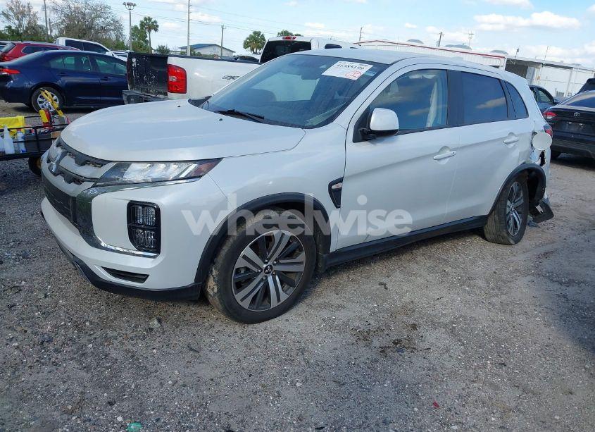 Photo 2 of 2022 Mitsubishi Outlander SPORT 2.0 BE 2WD/2.0 ES 2WD/2.0 LE 2WD/2.0 S 2WD (VIN JA4APUAU7NU015887)