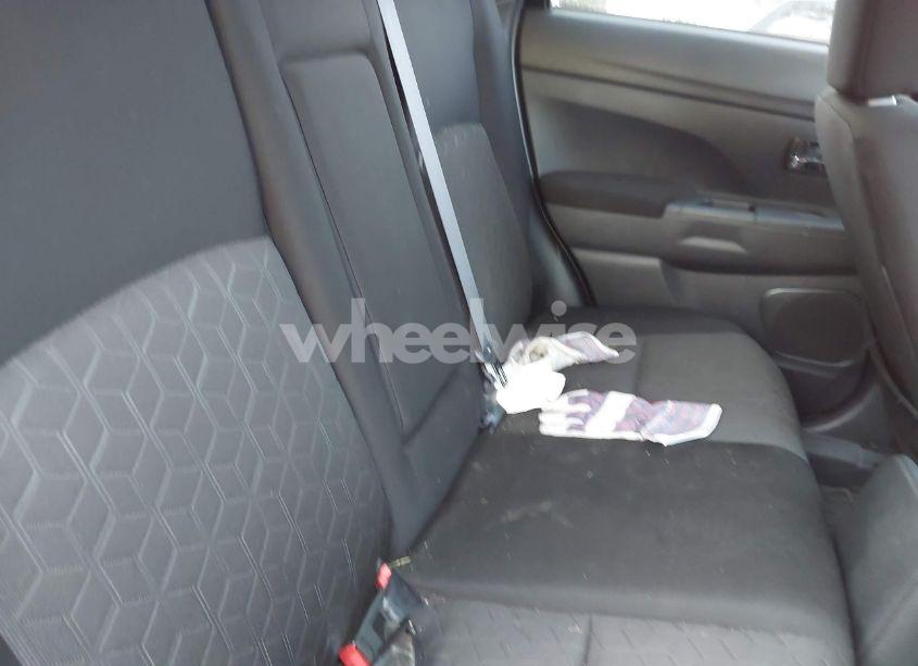 Photo 8 of 2021 Mitsubishi Outlander SPORT 2.0 BE 2WD/2.0 ES 2WD/2.0 LE 2WD/2.0 S 2WD (VIN JA4APUAU8MU001687)