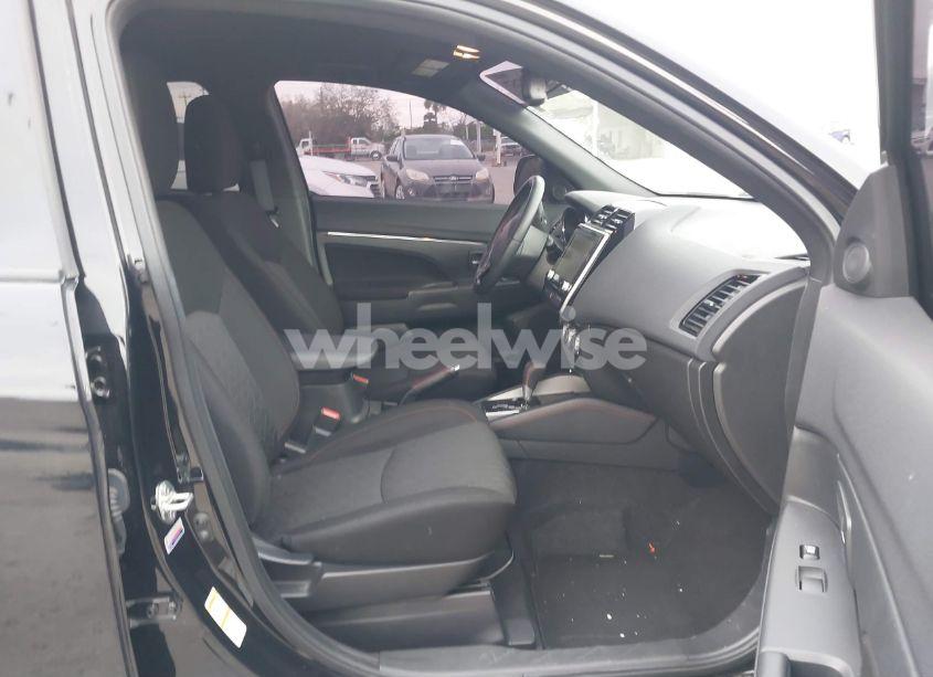 Photo 5 of 2021 Mitsubishi Outlander SPORT 2.0 BE 2WD/2.0 ES 2WD/2.0 LE 2WD/2.0 S 2WD (VIN JA4APUAU8MU016352)