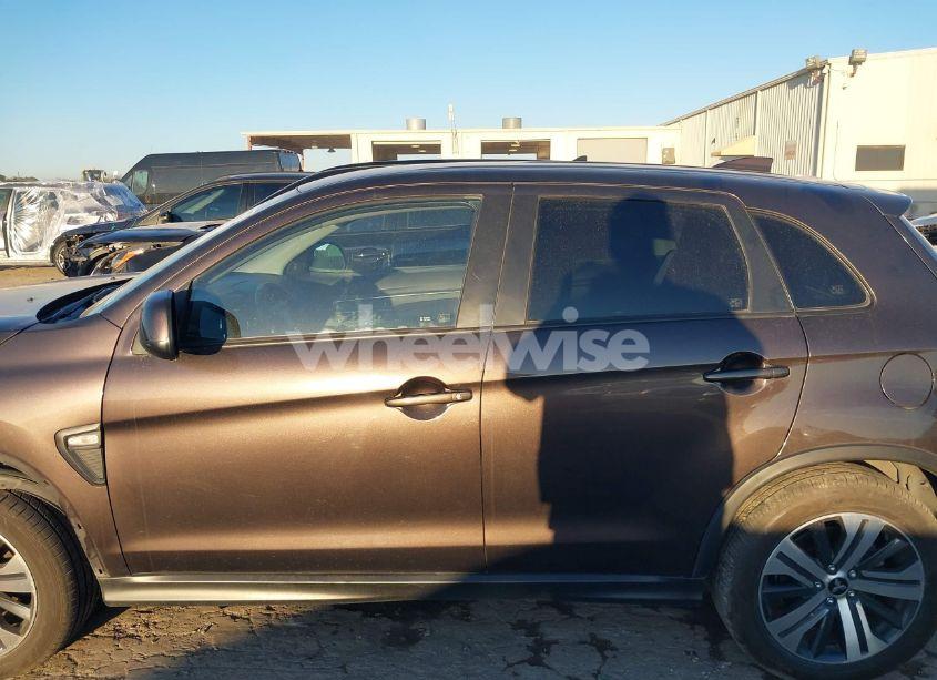 Photo 15 of 2021 Mitsubishi Outlander SPORT 2.0 BE 2WD/2.0 ES 2WD/2.0 LE 2WD/2.0 S 2WD (VIN JA4APUAU8MU023916)