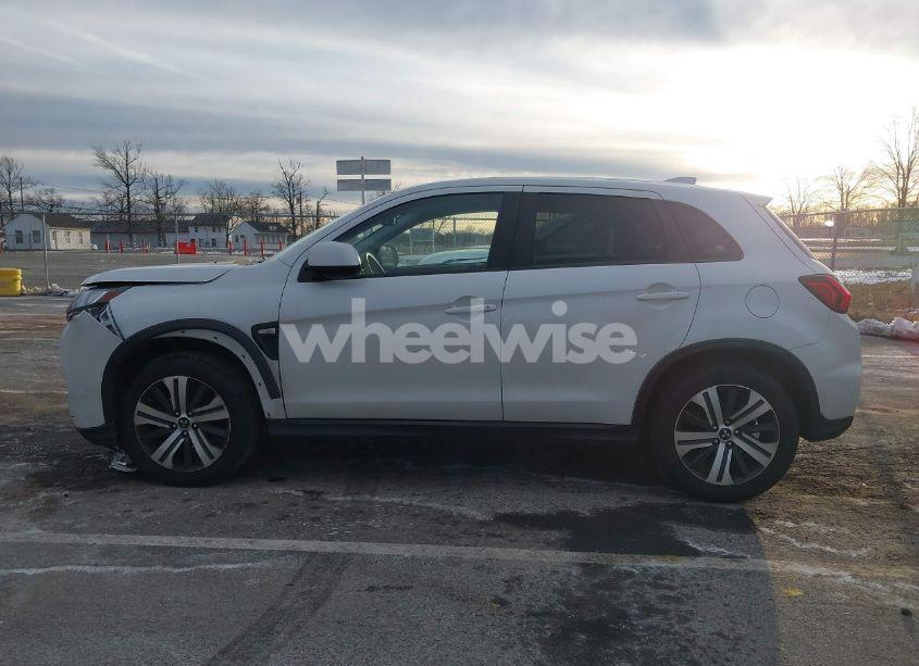 Photo 14 of 2021 Mitsubishi Outlander SPORT 2.0 BE 2WD/2.0 ES 2WD/2.0 LE 2WD/2.0 S 2WD (VIN JA4APUAU8MU033331)