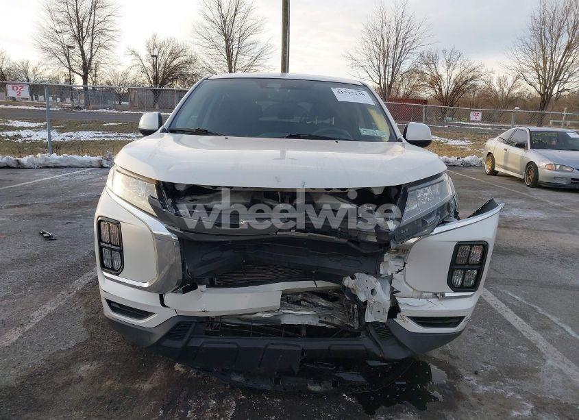 Photo 6 of 2021 Mitsubishi Outlander SPORT 2.0 BE 2WD/2.0 ES 2WD/2.0 LE 2WD/2.0 S 2WD (VIN JA4APUAU8MU033331)