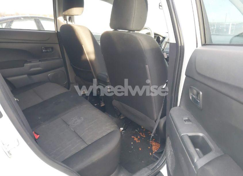 Photo 8 of 2021 Mitsubishi Outlander SPORT 2.0 BE 2WD/2.0 ES 2WD/2.0 LE 2WD/2.0 S 2WD (VIN JA4APUAU8MU033331)