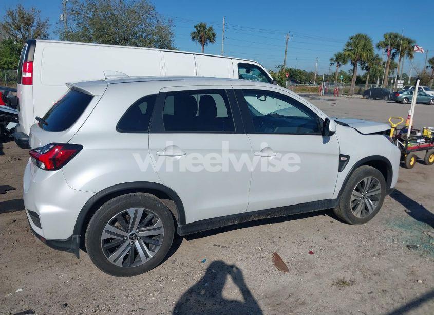 Photo 13 of 2022 Mitsubishi Outlander SPORT 2.0 BE 2WD/2.0 ES 2WD/2.0 LE 2WD/2.0 S 2WD (VIN JA4APUAU8NU013890)