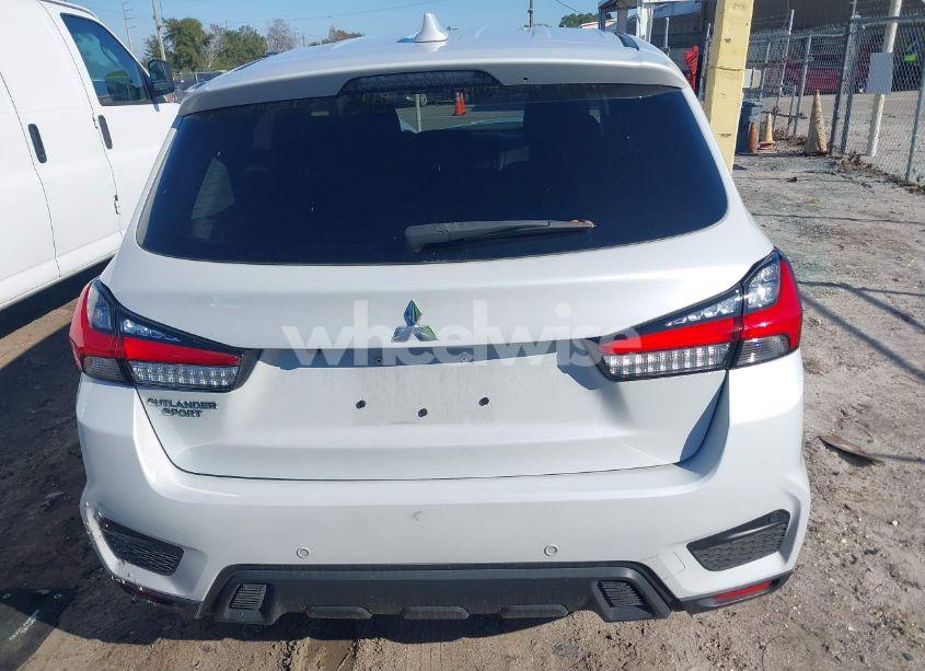 Photo 16 of 2022 Mitsubishi Outlander SPORT 2.0 BE 2WD/2.0 ES 2WD/2.0 LE 2WD/2.0 S 2WD (VIN JA4APUAU8NU013890)