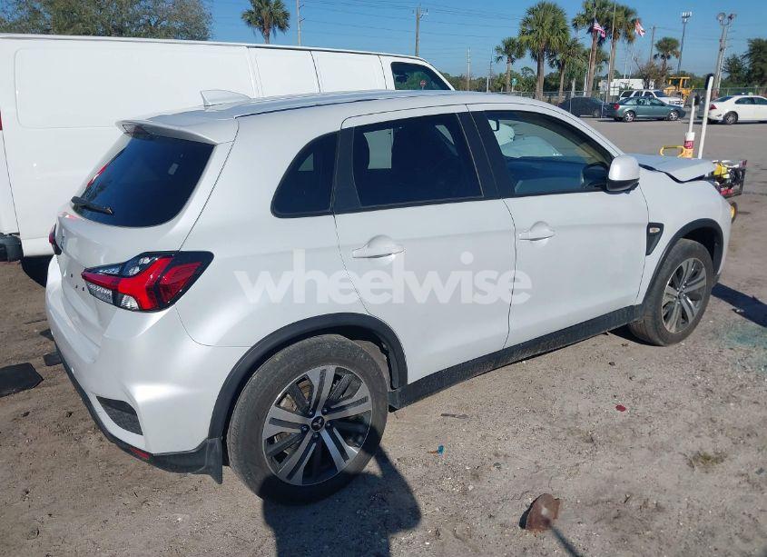 Photo 4 of 2022 Mitsubishi Outlander SPORT 2.0 BE 2WD/2.0 ES 2WD/2.0 LE 2WD/2.0 S 2WD (VIN JA4APUAU8NU013890)