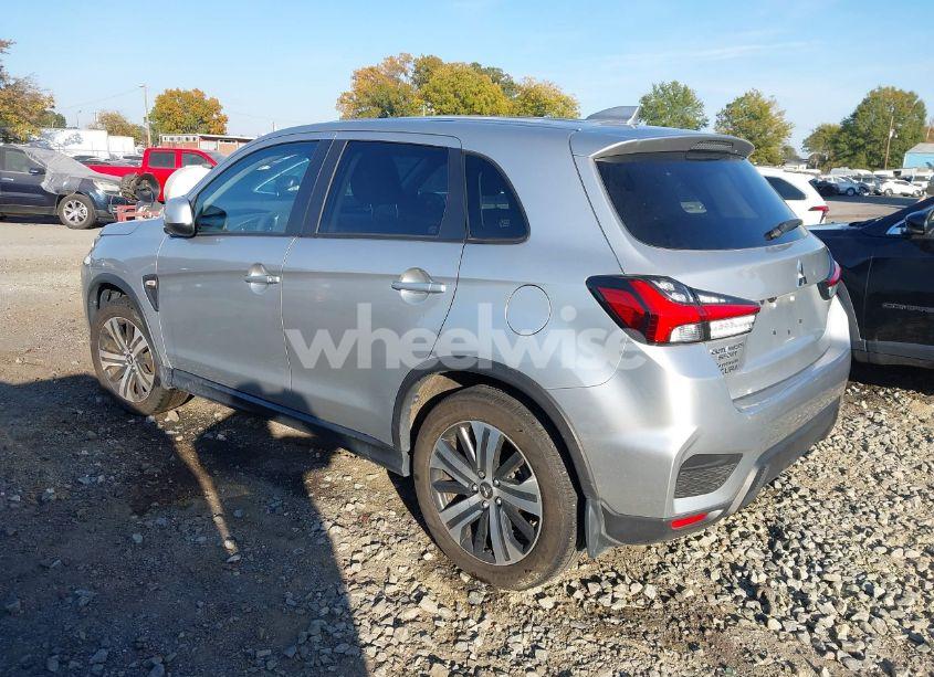 Photo 3 of 2022 Mitsubishi Outlander SPORT (VIN JA4APUAU8NU021844)