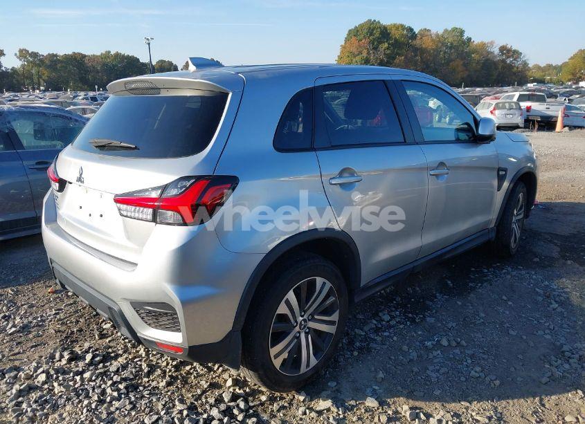 Photo 4 of 2022 Mitsubishi Outlander SPORT (VIN JA4APUAU8NU021844)