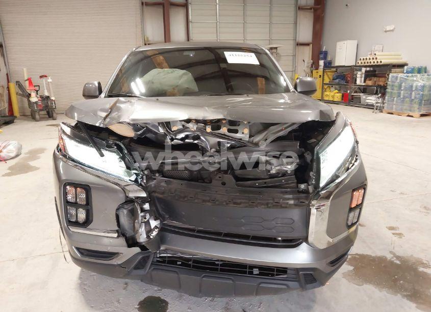 Photo 13 of 2022 Mitsubishi Outlander SPORT 2.0 BE 2WD/2.0 ES 2WD/2.0 LE 2WD/2.0 S 2WD (VIN JA4APUAU9NU020704)