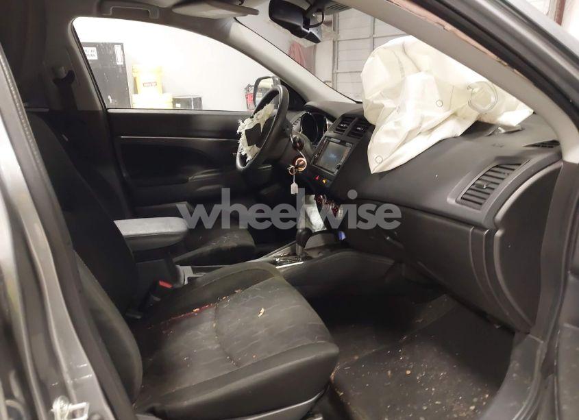 Photo 5 of 2022 Mitsubishi Outlander SPORT 2.0 BE 2WD/2.0 ES 2WD/2.0 LE 2WD/2.0 S 2WD (VIN JA4APUAU9NU020704)