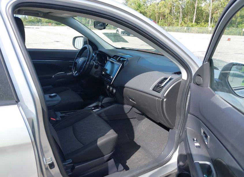 Photo 5 of 2021 Mitsubishi Outlander SPORT 2.0 SE 2WD (VIN JA4APVAU0MU017954)