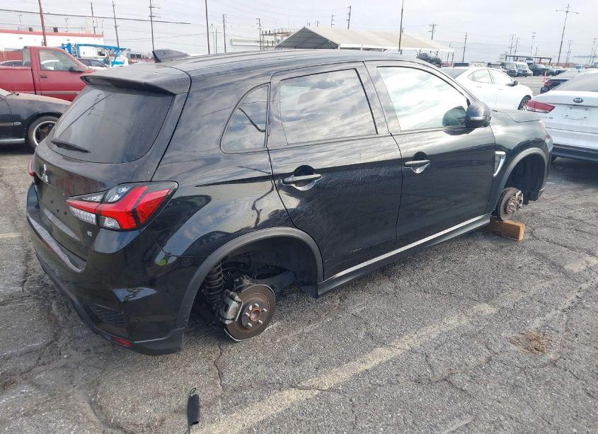 Photo 4 of 2022 Mitsubishi Outlander SPORT (VIN JA4APVAU3NU002205)