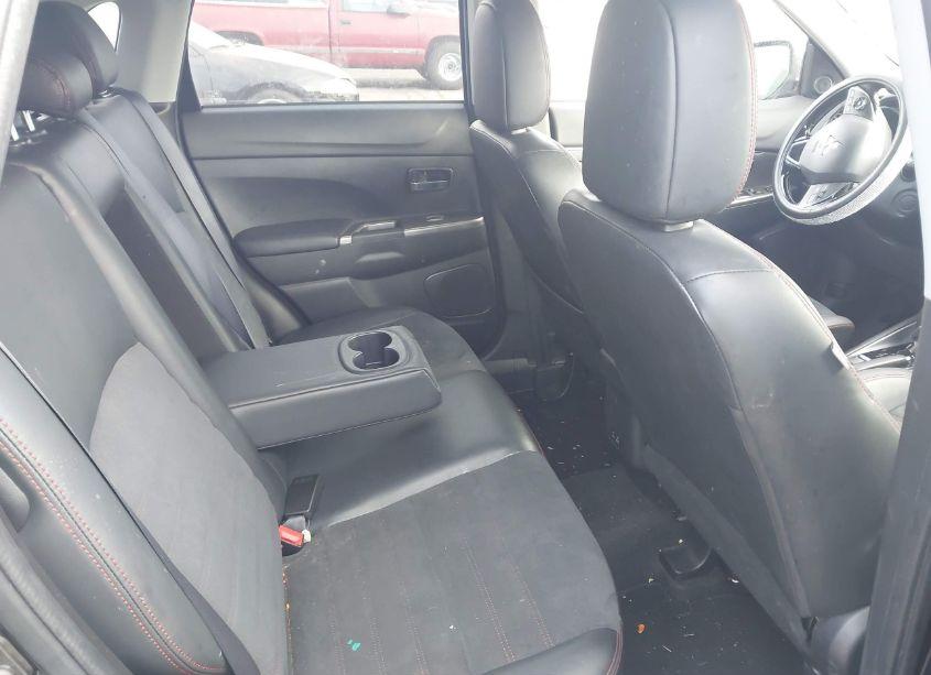 Photo 8 of 2022 Mitsubishi Outlander SPORT (VIN JA4APVAU3NU002205)