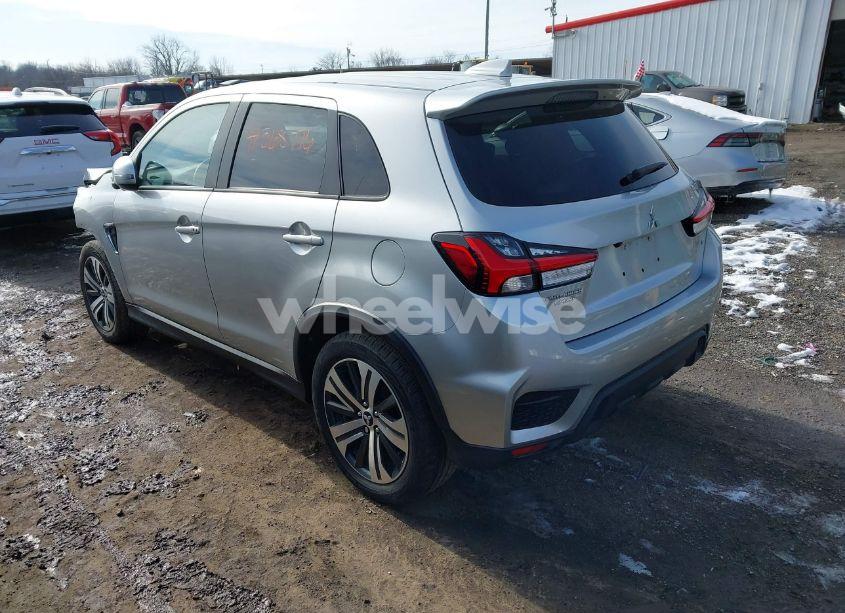 Photo 3 of 2022 Mitsubishi Outlander SPORT 2.0 SE 2WD/2.0 SE SPECIAL EDITION 2WD (VIN JA4APVAU6NU000237)
