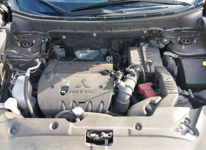 Photo 10 of 2018 Mitsubishi Outlander SPORT 2.0 LE (VIN JA4AR3AU1JU009680)