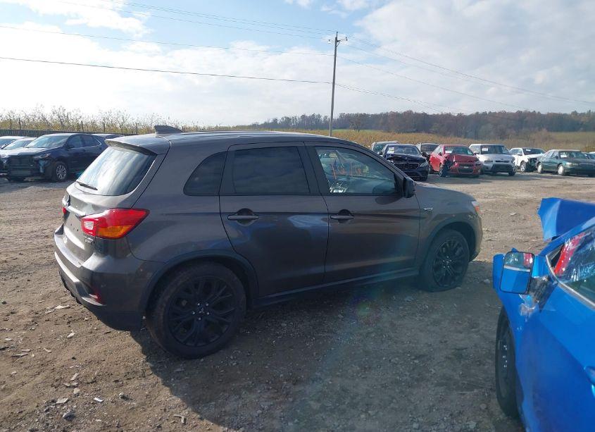 Photo 13 of 2018 Mitsubishi Outlander SPORT 2.0 LE (VIN JA4AR3AU1JU009680)