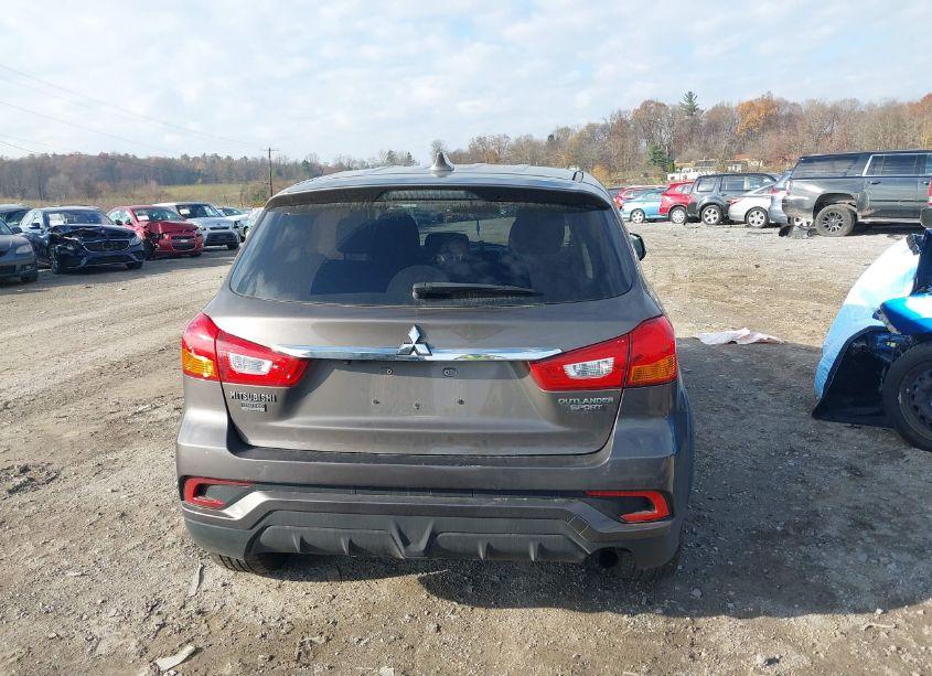 Photo 16 of 2018 Mitsubishi Outlander SPORT 2.0 LE (VIN JA4AR3AU1JU009680)