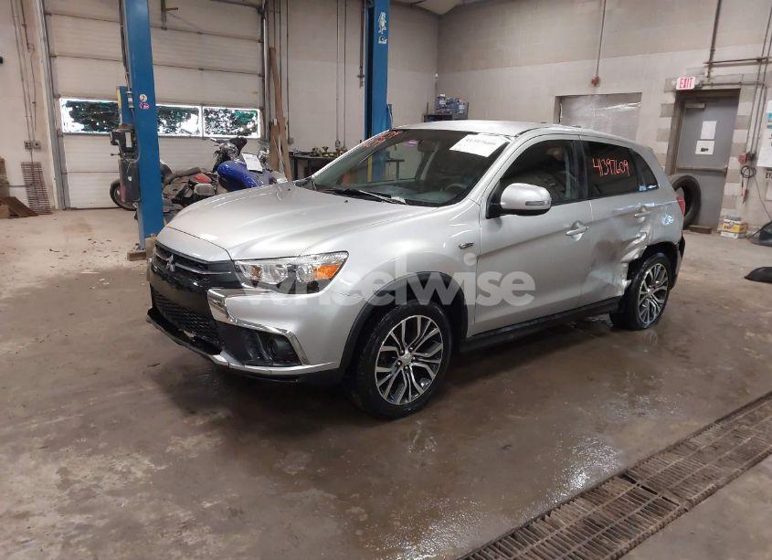 Photo 2 of 2018 Mitsubishi Outlander SPORT 2.0 ES/2.0 LE (VIN JA4AR3AU1JU020890)