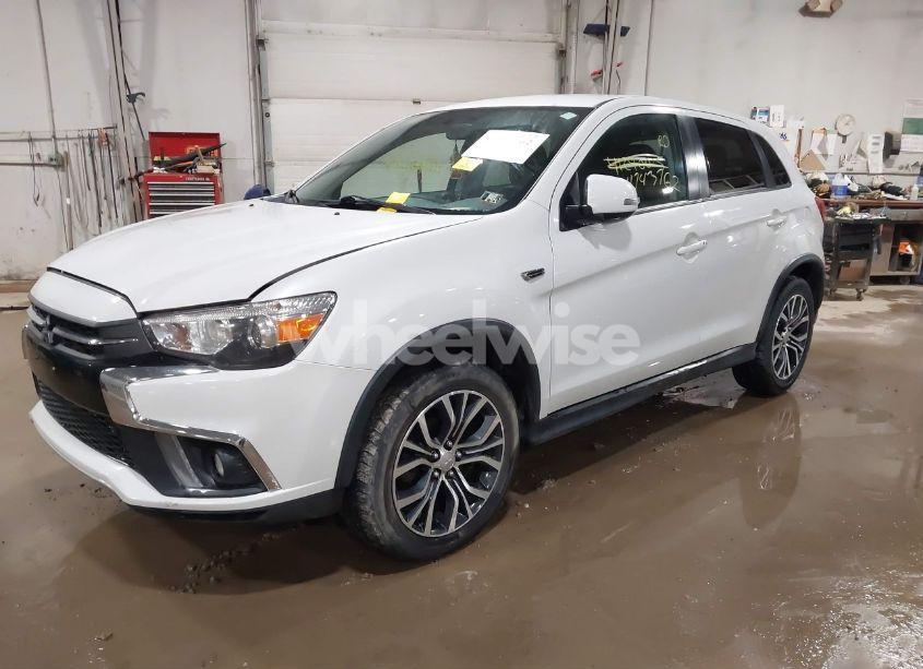 Photo 2 of 2019 Mitsubishi Outlander SPORT 2.0 ES/2.0 LE/2.0 SE/2.0 SP (VIN JA4AR3AU1KU002794)