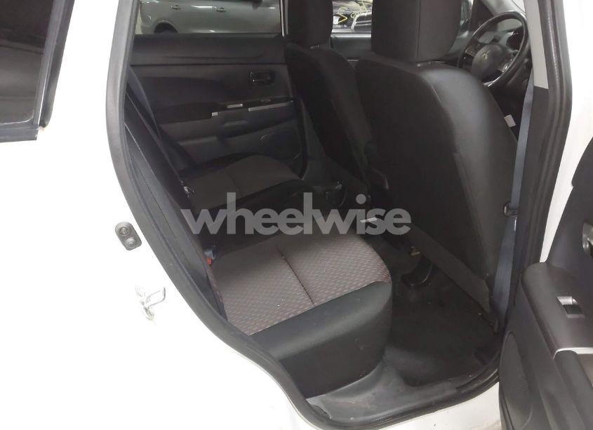 Photo 8 of 2019 Mitsubishi Outlander SPORT 2.0 ES/2.0 LE/2.0 SE/2.0 SP (VIN JA4AR3AU1KU002794)