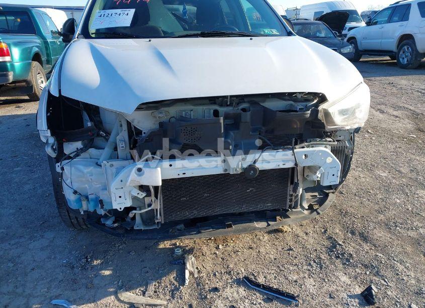 Photo 6 of 2017 Mitsubishi Outlander SPORT 2.0 LE (VIN JA4AR3AU2HZ040420)