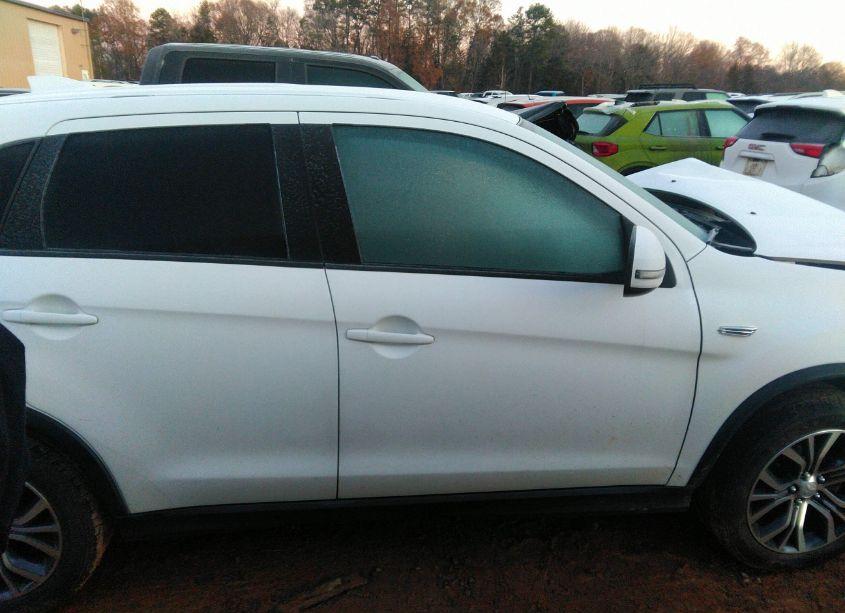 Photo 13 of 2017 Mitsubishi Outlander SPORT 2.0 ES (VIN JA4AR3AU2HZ067746)