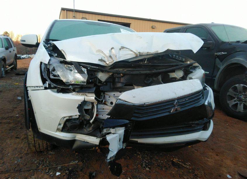 Photo 6 of 2017 Mitsubishi Outlander SPORT 2.0 ES (VIN JA4AR3AU2HZ067746)