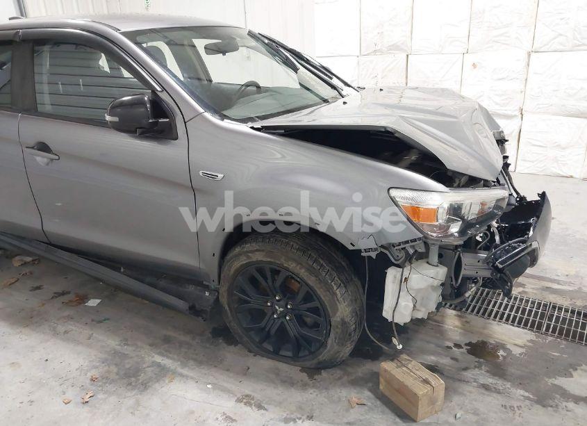 Photo 17 of 2018 Mitsubishi Outlander SPORT 2.0 LE (VIN JA4AR3AU2JU014905)