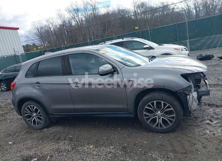 Photo 14 of 2018 Mitsubishi Outlander SPORT 2.0 ES (VIN JA4AR3AU2JU016203)