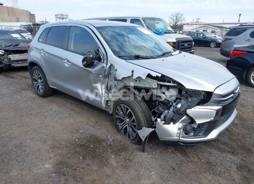 2018 Mitsubishi Outlander SPORT 2.0 ES (VIN JA4AR3AU2JZ017872) main photo