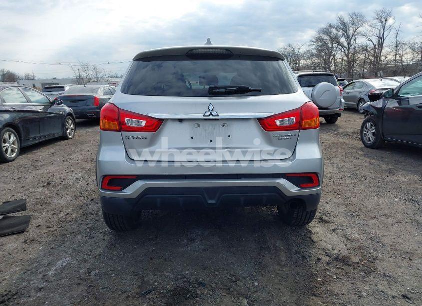 Photo 16 of 2018 Mitsubishi Outlander SPORT 2.0 ES (VIN JA4AR3AU2JZ017872)