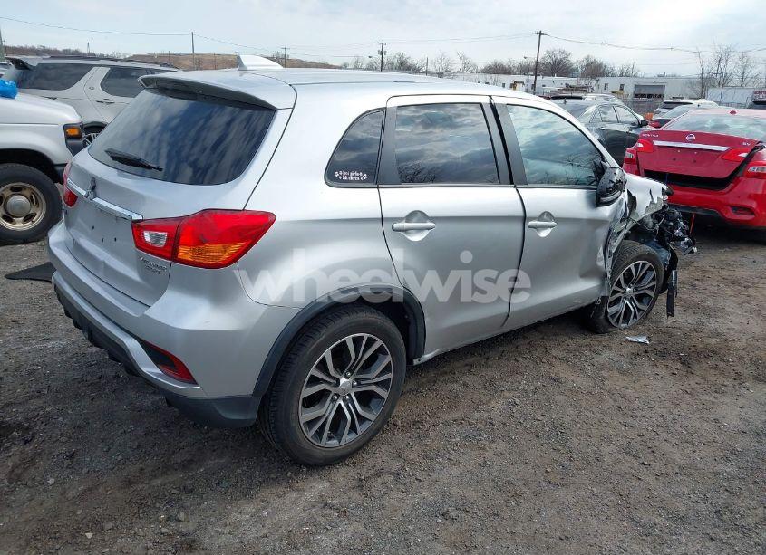 Photo 4 of 2018 Mitsubishi Outlander SPORT 2.0 ES (VIN JA4AR3AU2JZ017872)