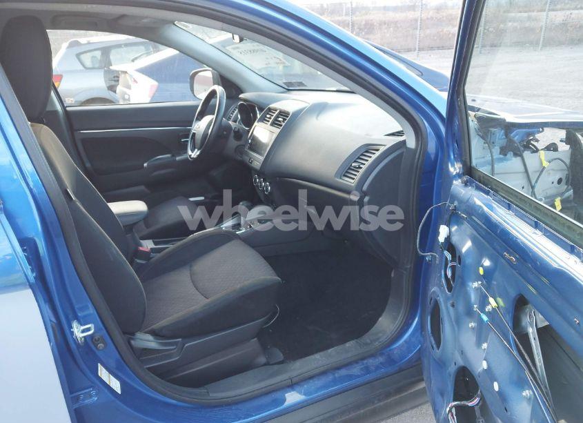 Photo 5 of 2019 Mitsubishi Outlander SPORT 2.0 SE (VIN JA4AR3AU2KU023525)