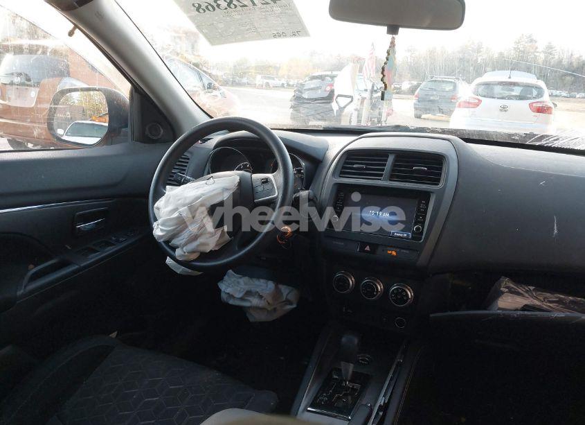 Photo 5 of 2020 Mitsubishi Outlander SPORT 2.0 ES AWC (VIN JA4AR3AU2LU000229)