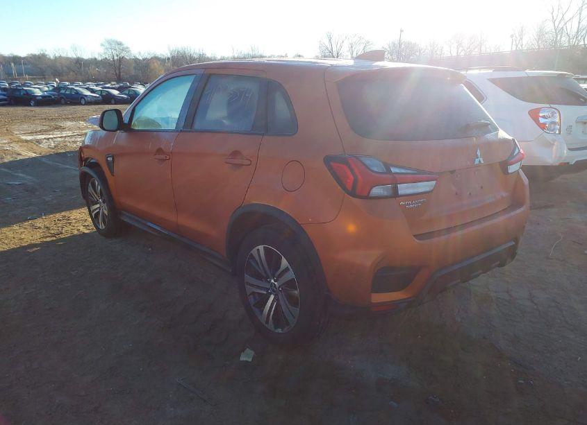 Photo 3 of 2020 Mitsubishi Outlander SPORT 2.0 ES (VIN JA4AR3AU2LU004782)