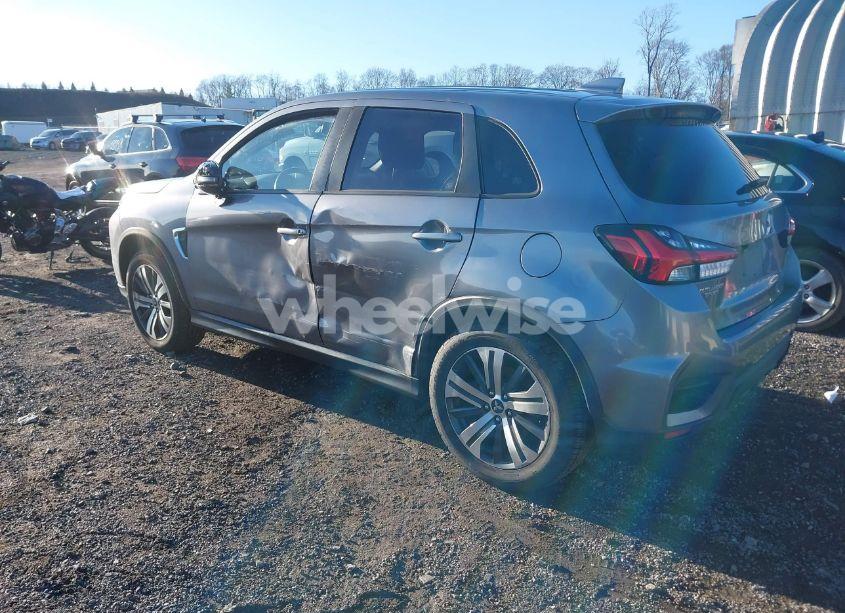 Photo 3 of 2020 Mitsubishi Outlander SPORT 2.0 BE AWC/2.0 ES AWC/2.0 SE AWC/2.0 SP AWC (VIN JA4AR3AU2LU024403)